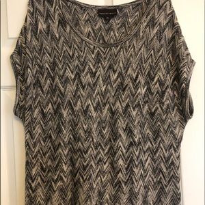 Cap silver grey black metallic top